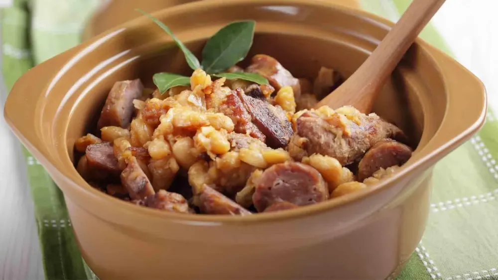 Cassoulet au confit de canard près de Foix